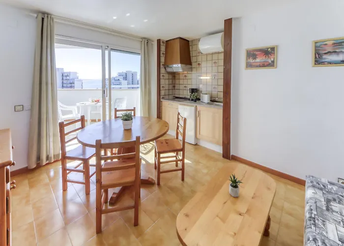 Ahinoa By Interhome * Roses